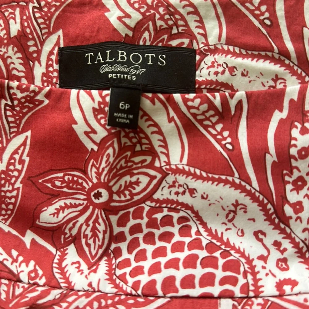 💖Talbots red/white floral flare skirt w/side zipper closure. - Picture 4 of 4